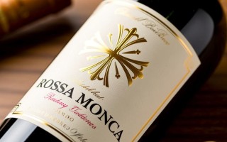 罗莎克罗斯红酒价格是多少？不同年份和产区价格有差异吗？