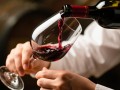 红酒为什么要摇晃？探索其背后的原因与原理