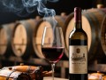 烟熏味红酒的独特风味之谜？