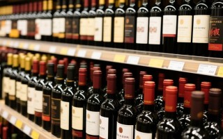 如何准确辨别真假红酒品质？