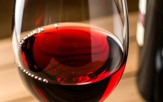 红酒优劣如何快速鉴定？